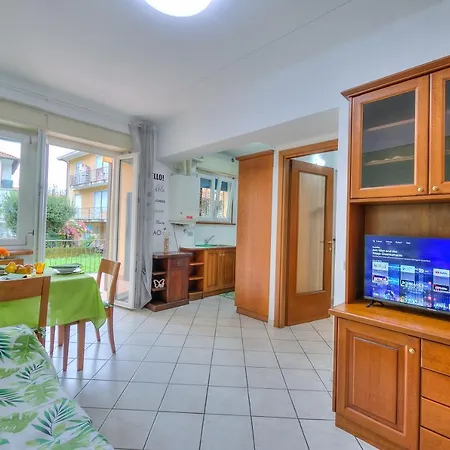Apt Leonardo With Garden - Happy Appartement *